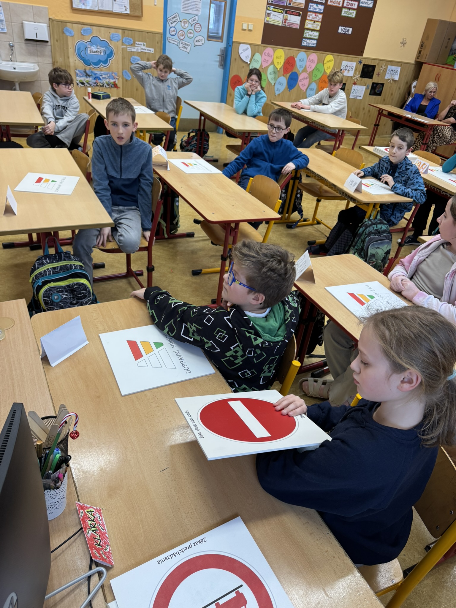 Dopravní pexeso - didaktická pomůcka pro výuku dopravních značek